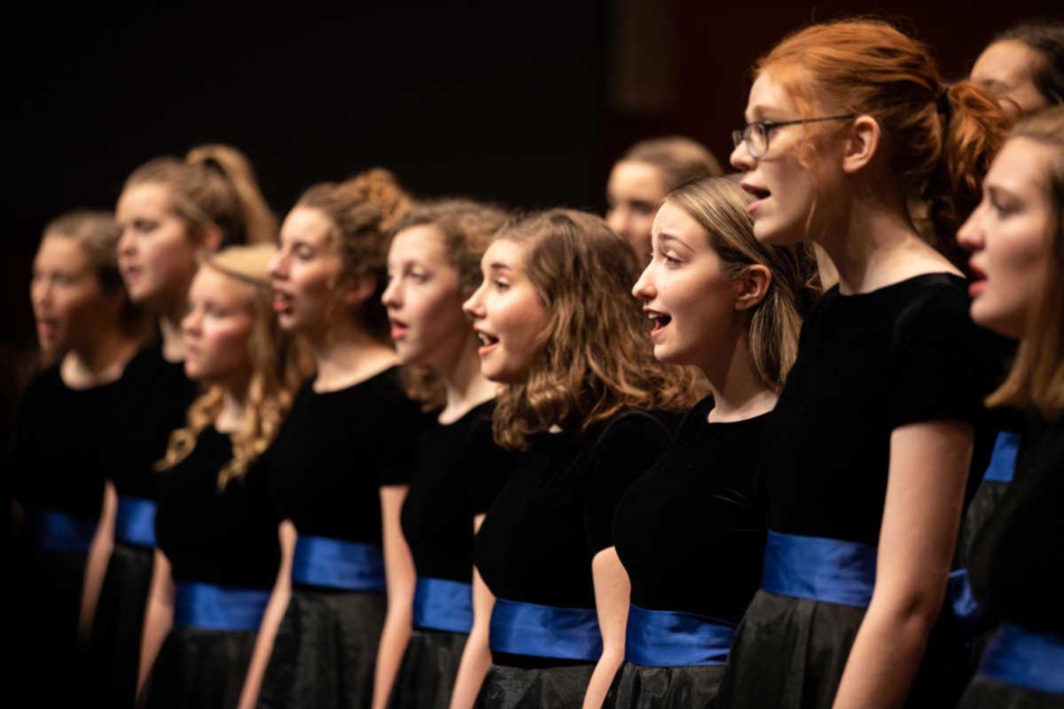 Donne Unite performs during the Christmas Concert. 