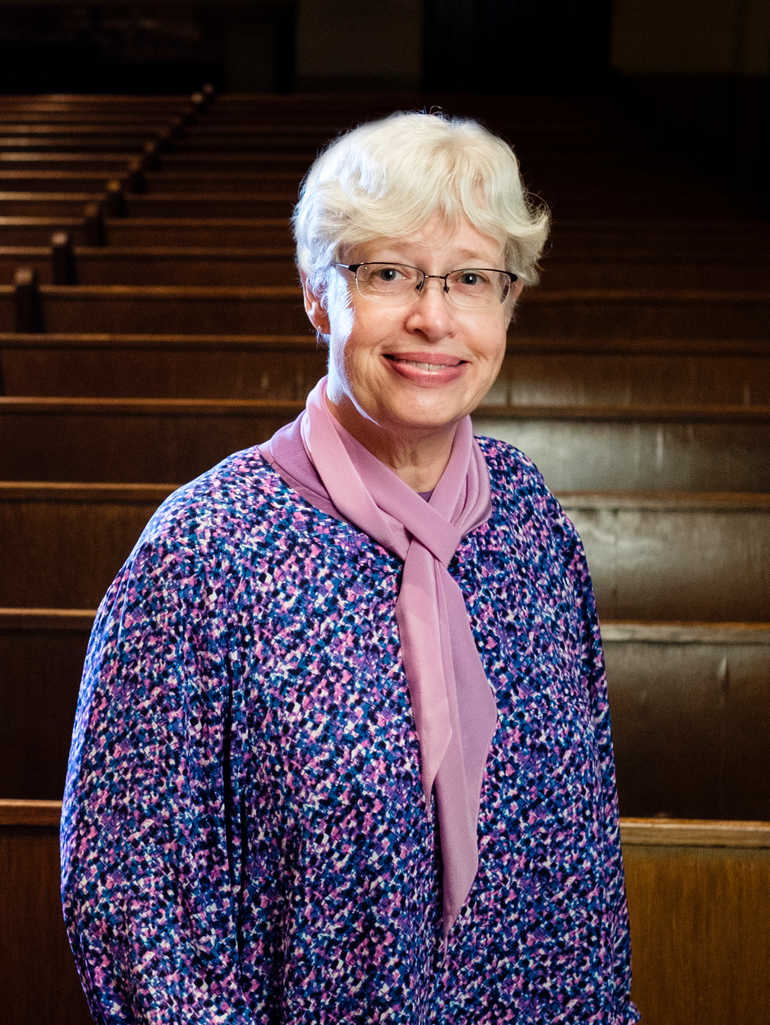 Sandra Menssen Headshot