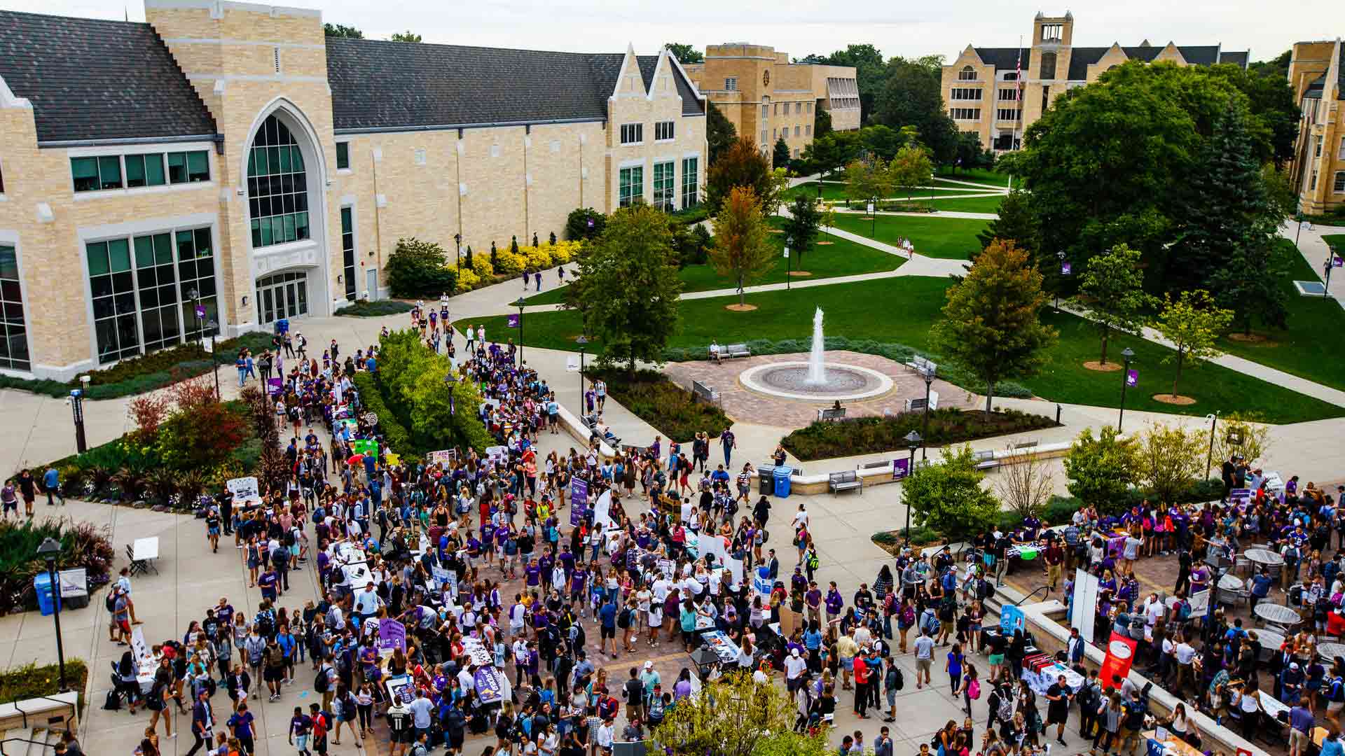 Students fill the John P. Monahan Plaza during the activities fair.