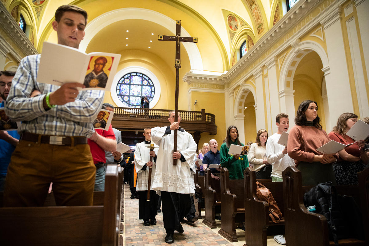 Student Mass in the Chapel of St. Thomas Aquinas