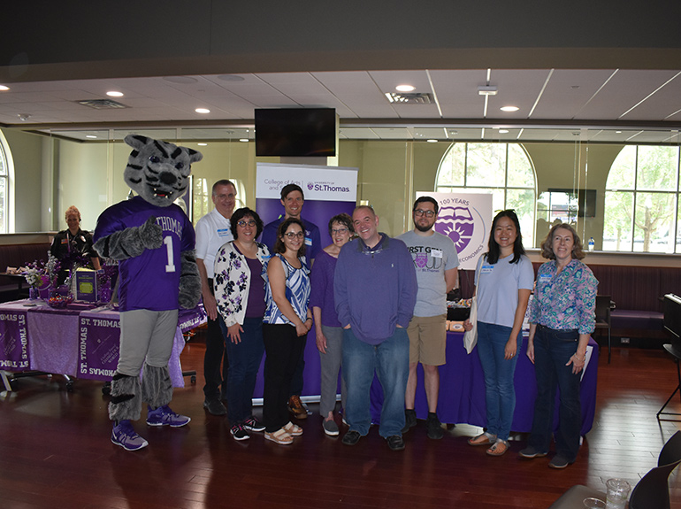 Econ faculty and alumni celebrate with Tommie